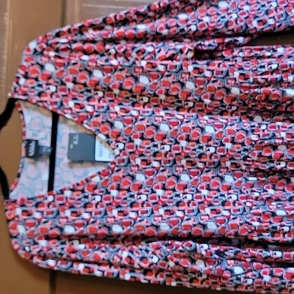 Ulla Popken-Red white blk print matte jersey dress V neck Size 20/22 NWT.